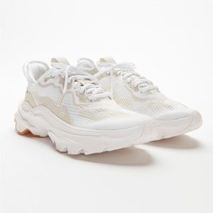 Sorel Kinetic Breakthru Day Lace Size 6.5